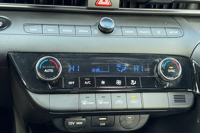 Certified 2025 Hyundai Elantra SEL FWD image 25
