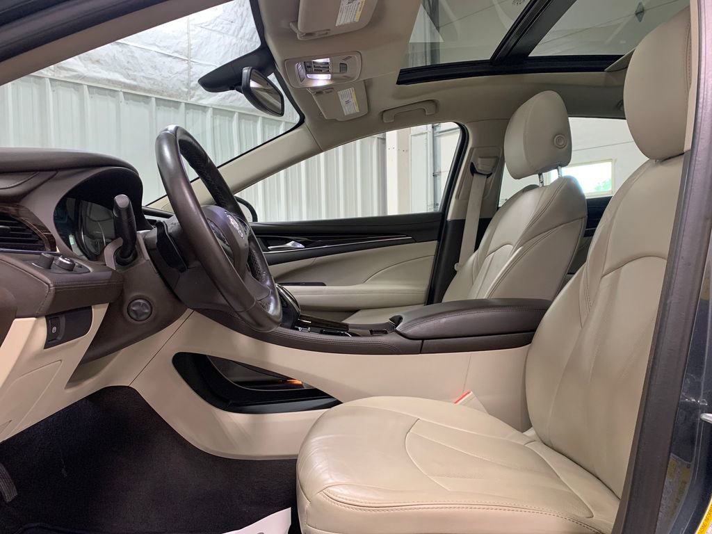 Used 2019 Buick LaCrosse Essence w/ Sun and Shade Package image 4
