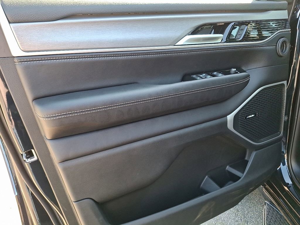 New 2025 Jeep Wagoneer Series II w/ Premium Group I image 10