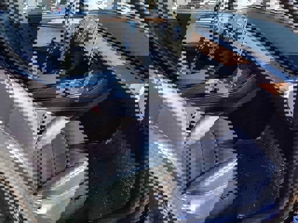 Used 2023 Tesla Model Y Performance image 14