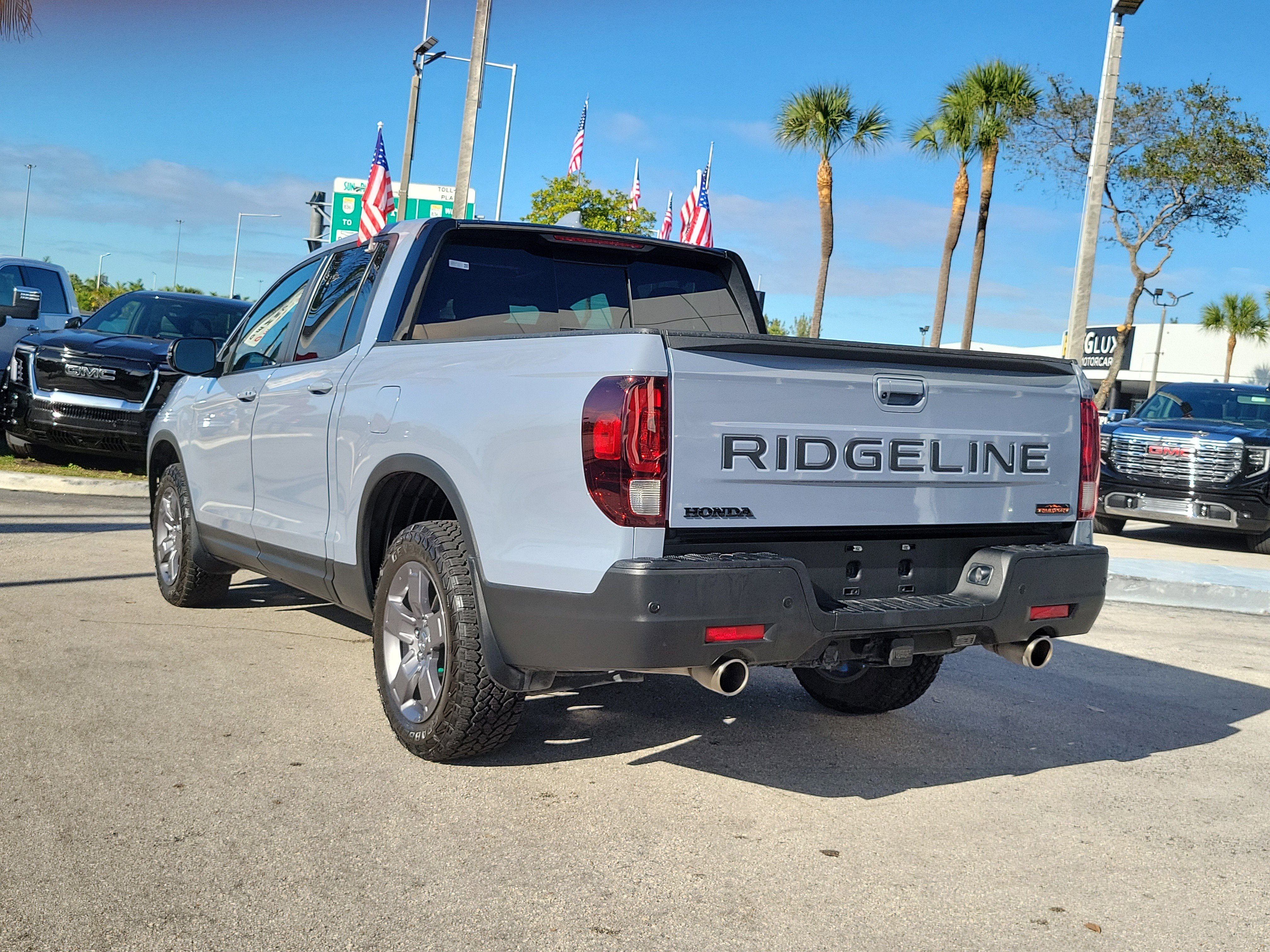 Used 2025 Honda Ridgeline TrailSport image 7