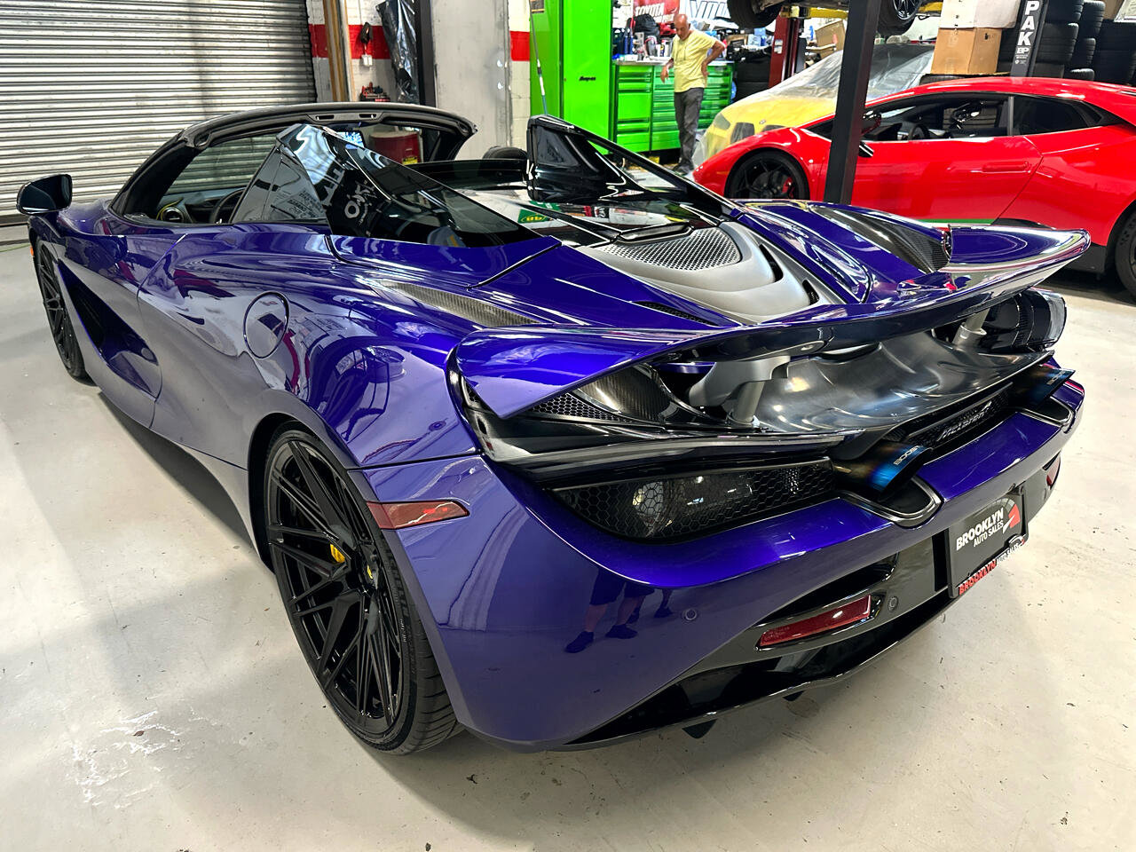 Used 2023 McLaren 720S Performance image 8
