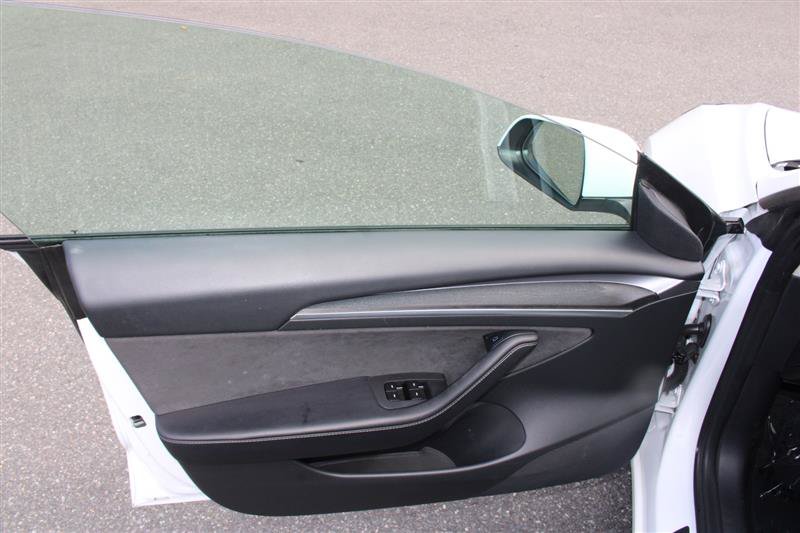 Used 2022 Tesla Model 3 Performance AWD/4WD image 10