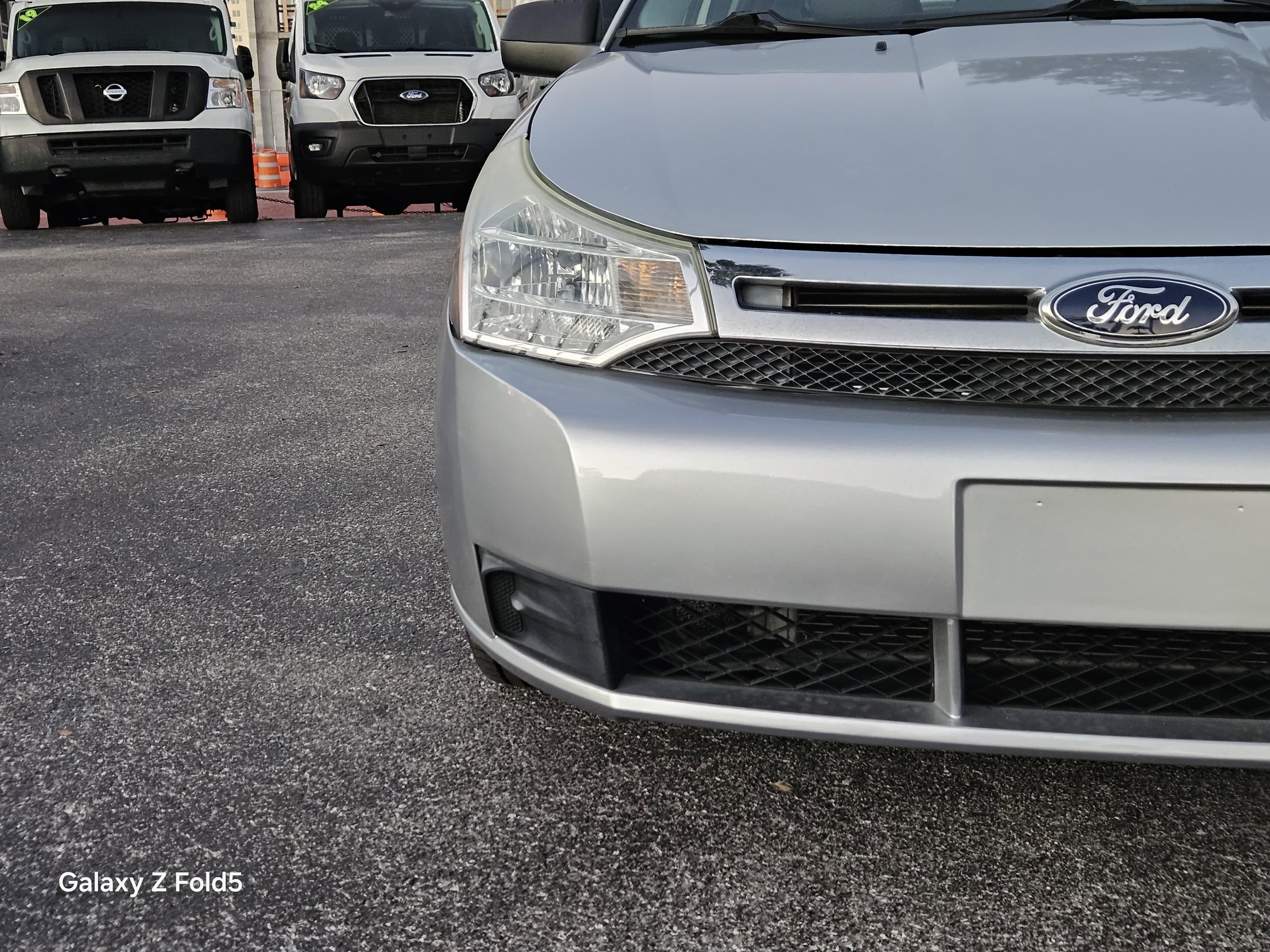 Used 2010 Ford Focus SE image 9