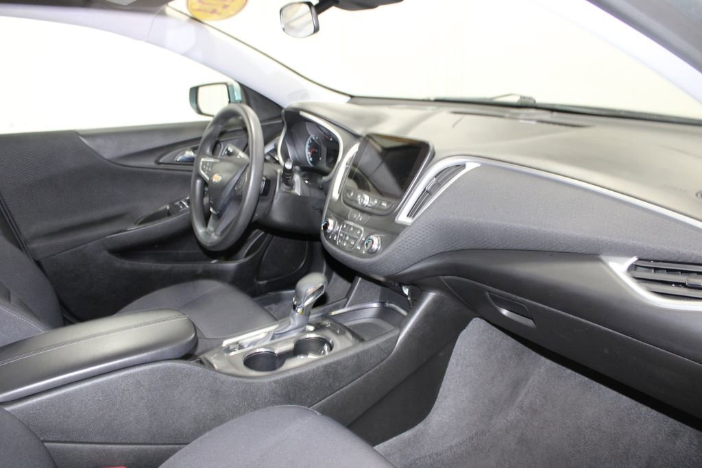 Used 2024 Chevrolet Malibu LT image 22