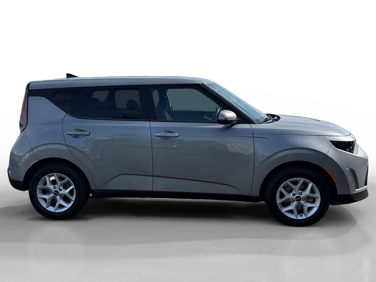 Used 2023 Kia Soul LX w/ LX Technology Package image 6