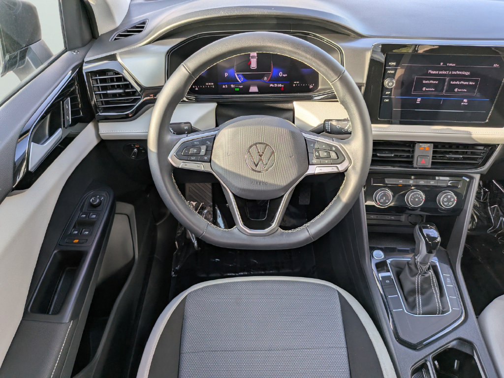 Certified 2025 Volkswagen Taos S FWD image 11