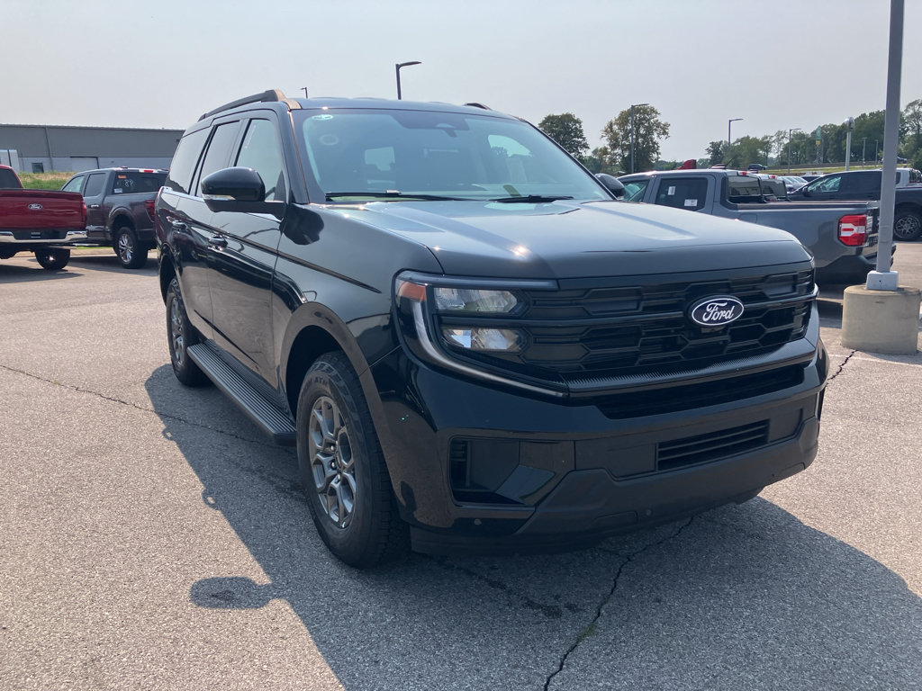 New 2027 Ford Expedition Active AWD/4WD image 3