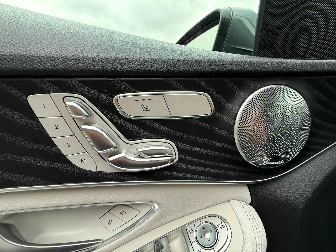 Used 2017 Mercedes-Benz C 300 Sedan image 25