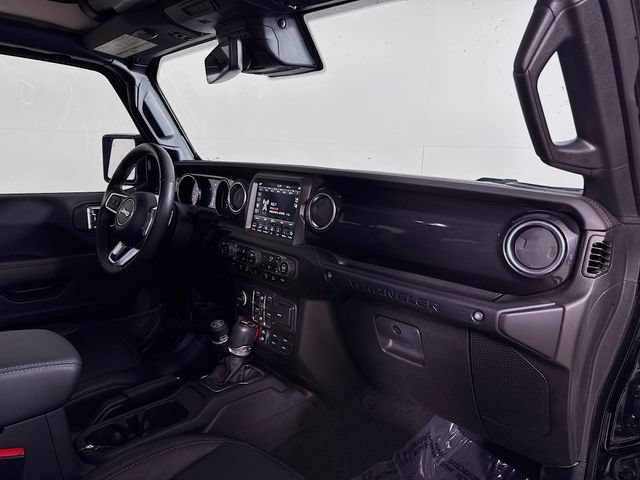 Used 2023 Jeep Wrangler Unlimited Rubicon 392 w/ Trailer Tow Package AWD/4WD image 30