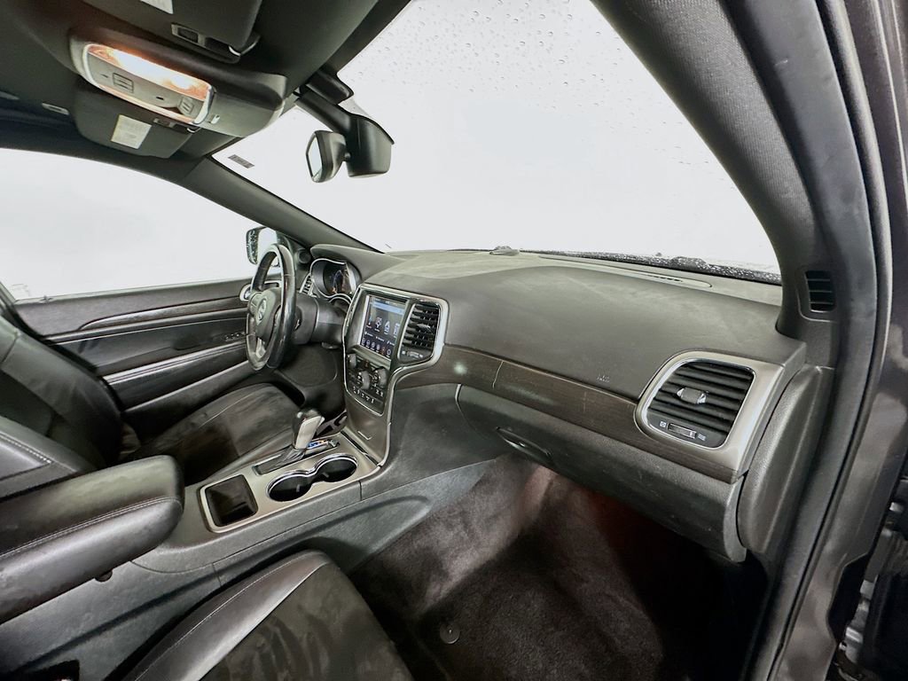 Used 2018 Jeep Grand Cherokee Altitude AWD/4WD image 27