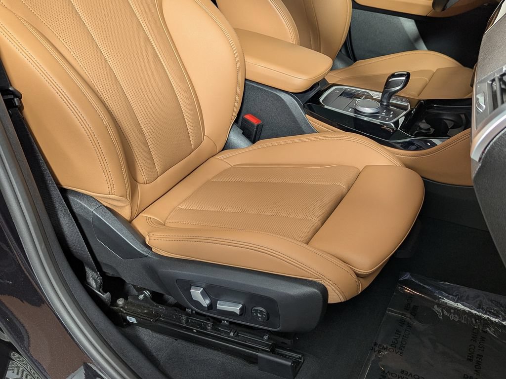 Certified 2024 BMW X4 xDrive30i w/ Parking Assistance Package AWD/4WD image 34