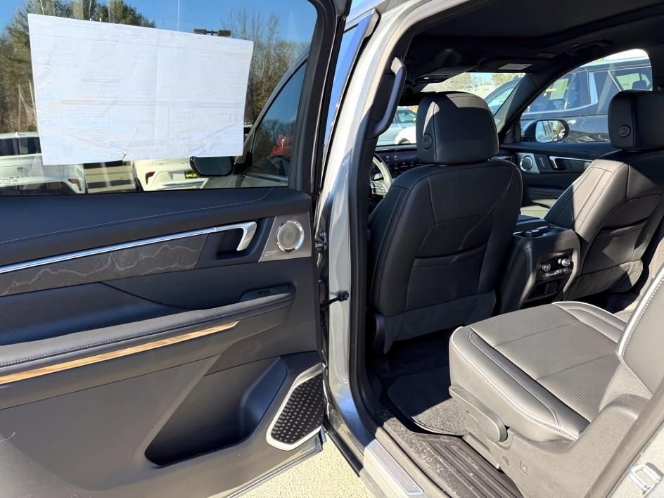 New 2026 Buick Enclave Avenir w/ Super Cruise Package image 8