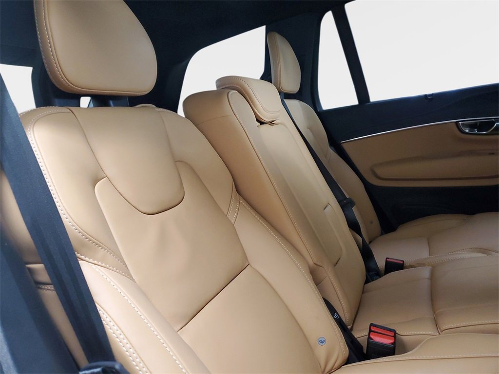 Used 2025 Volvo XC90 T8 Ultra w/ Protection Package Premier image 29