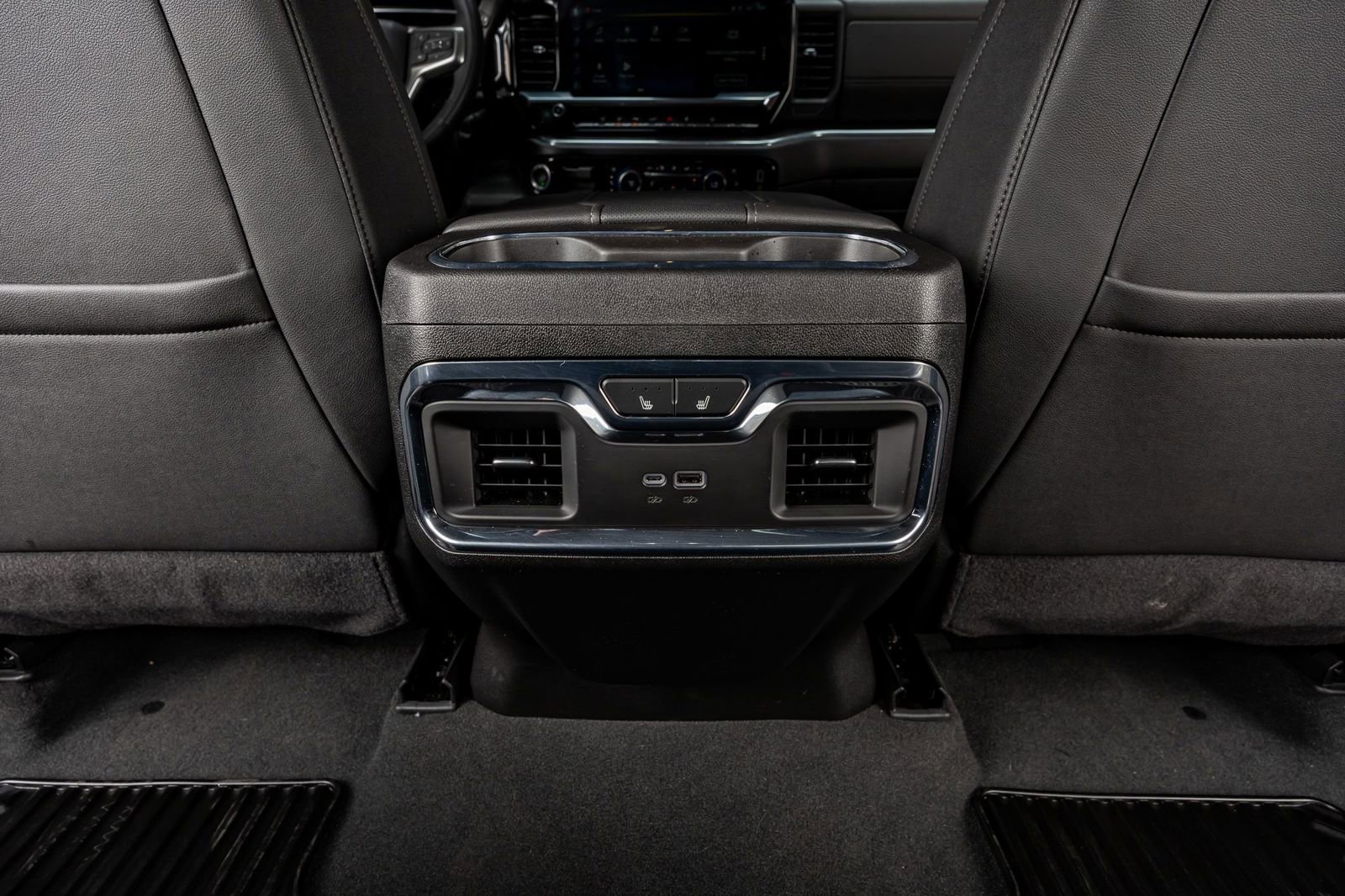 Used 2025 Chevrolet Silverado 3500 LTZ w/ LTZ Plus Package image 33