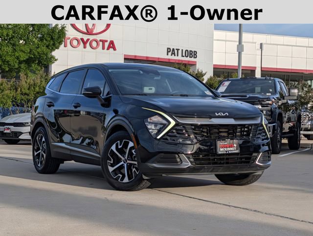 Used 2023 Kia Sportage EX image 2