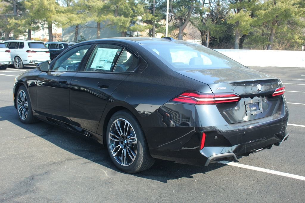 New 2026 BMW 530i xDrive w/ M Sport Package AWD/4WD image 6