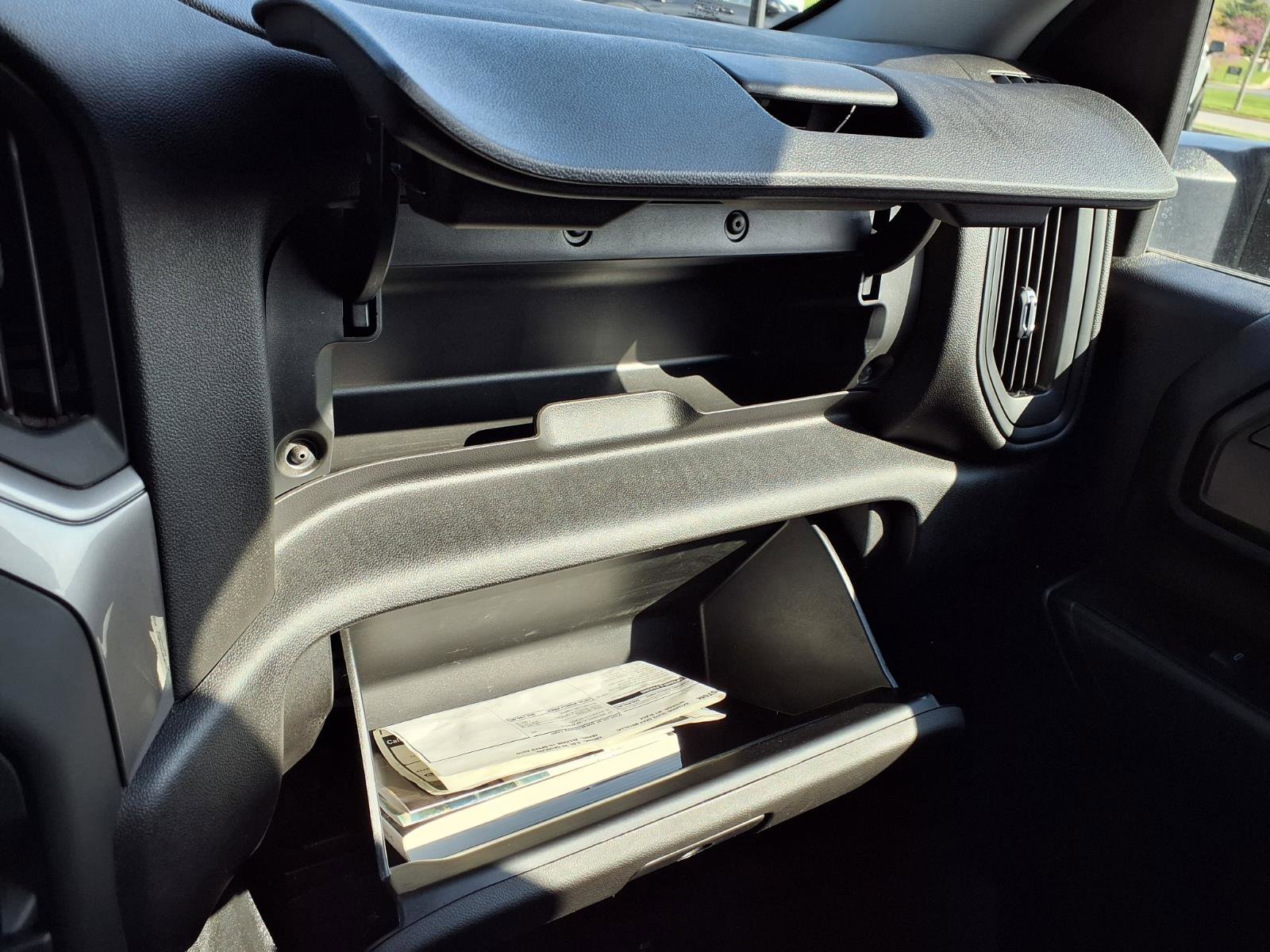 Used 2024 Chevrolet Silverado 2500 Custom w/ Custom Convenience Package image 17