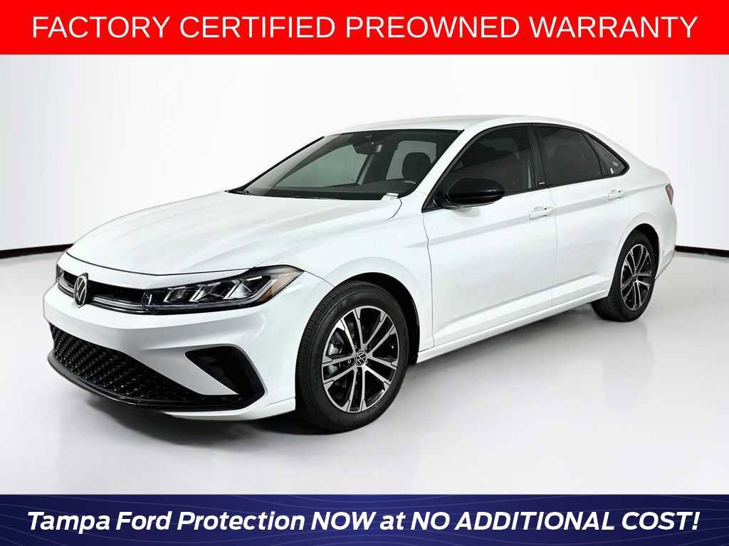 Used 2025 Volkswagen Jetta Sport image 1