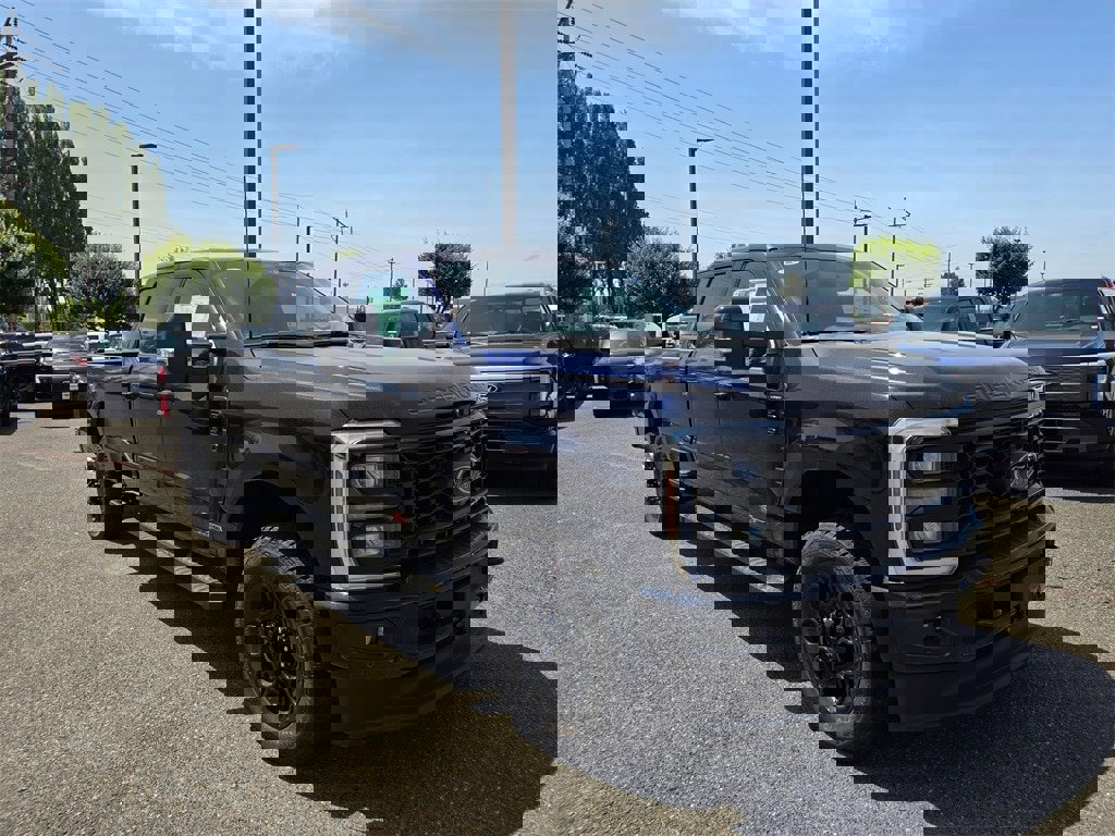 New 2025 Ford F350 Lariat w/ Lariat Ultimate Package image 3