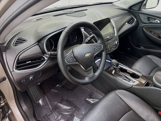 Used 2024 Chevrolet Malibu LT image 11