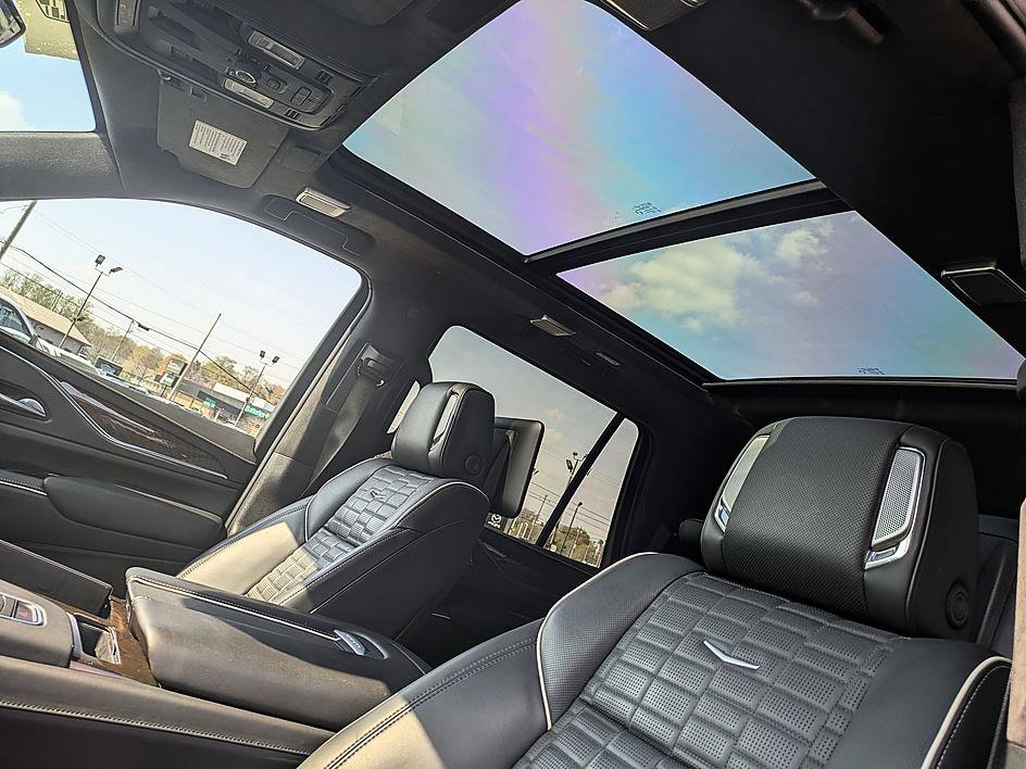 Certified 2024 Cadillac Escalade Premium Luxury Platinum image 13