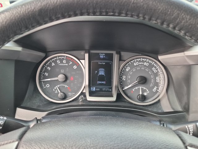 Used 2021 Toyota Tacoma SR5 RWD image 19