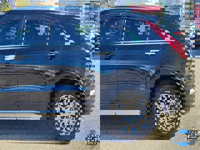 Used 2019 Cadillac XT4 Premium Luxury image 6