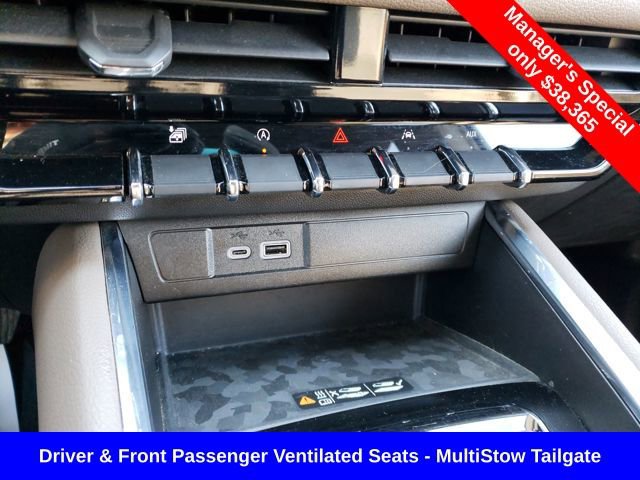 Used 2023 GMC Canyon Denali image 25