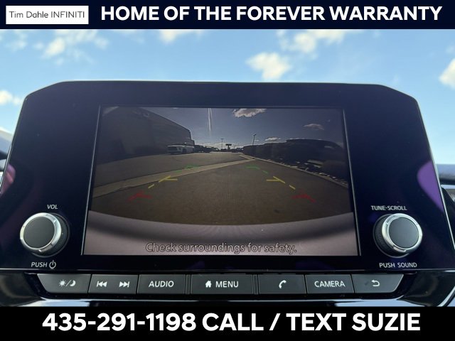 Used 2023 Nissan Pathfinder SV w/ SV Premium Package image 16