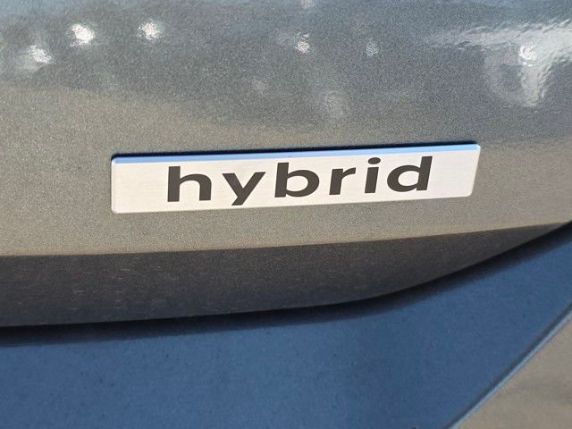 Certified 2025 Hyundai Elantra SEL image 6