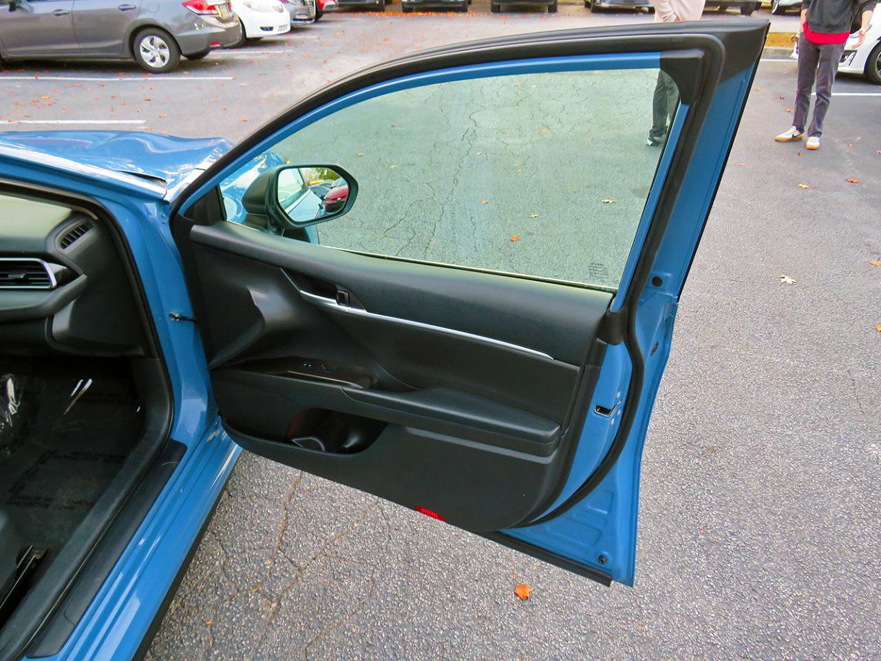 Used 2023 Toyota Camry SE w/ Convenience Package image 20