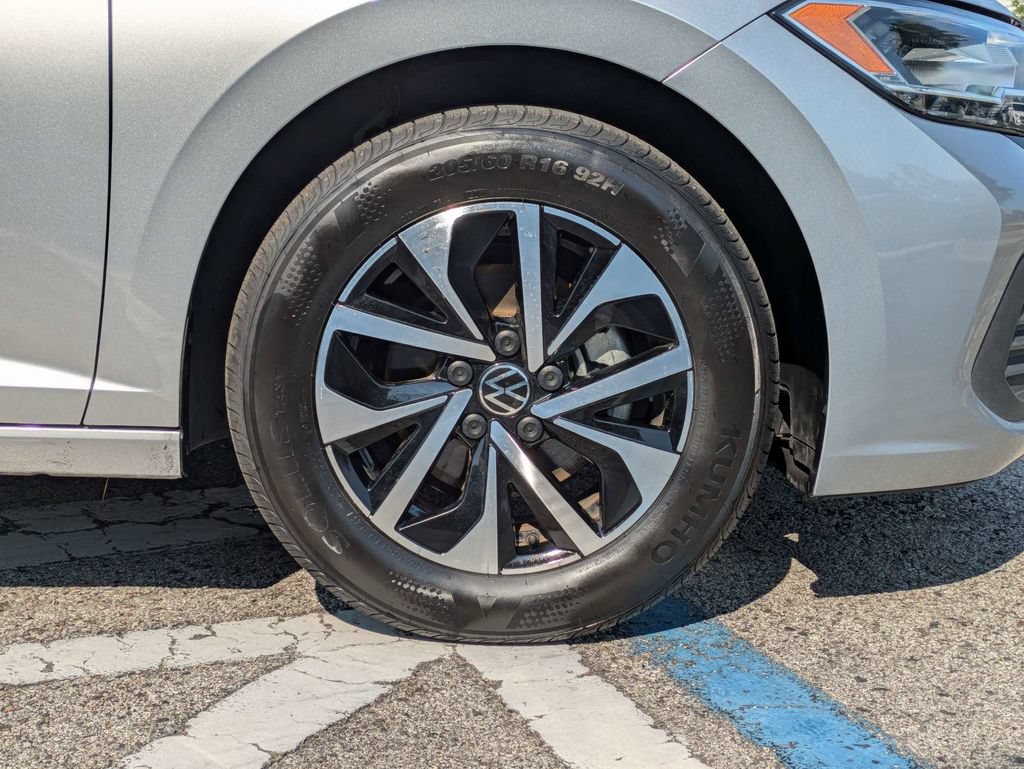 Certified 2023 Volkswagen Jetta S FWD image 11