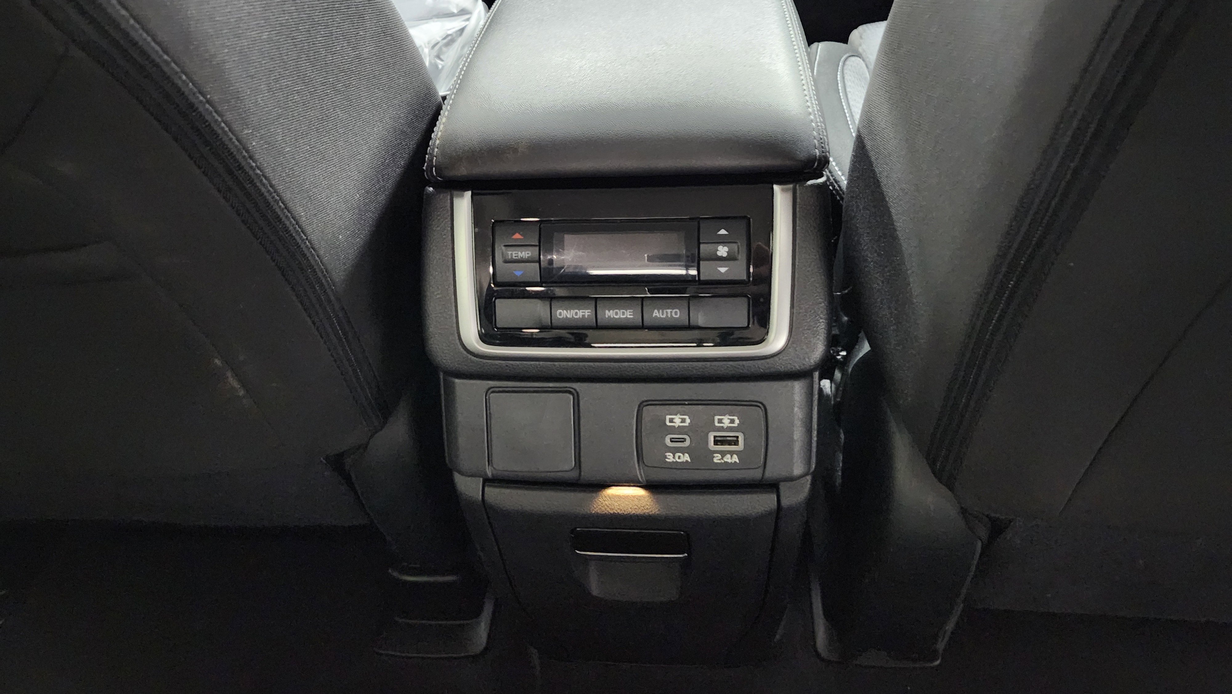 Used 2025 Subaru Ascent Premium image 19