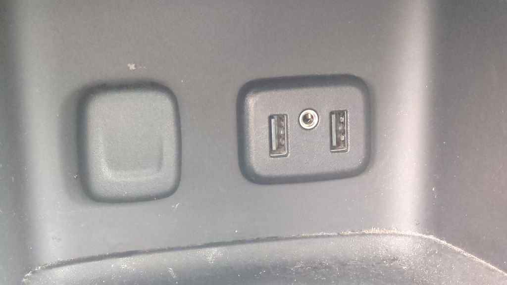 Used 2018 GMC Acadia SLT image 26