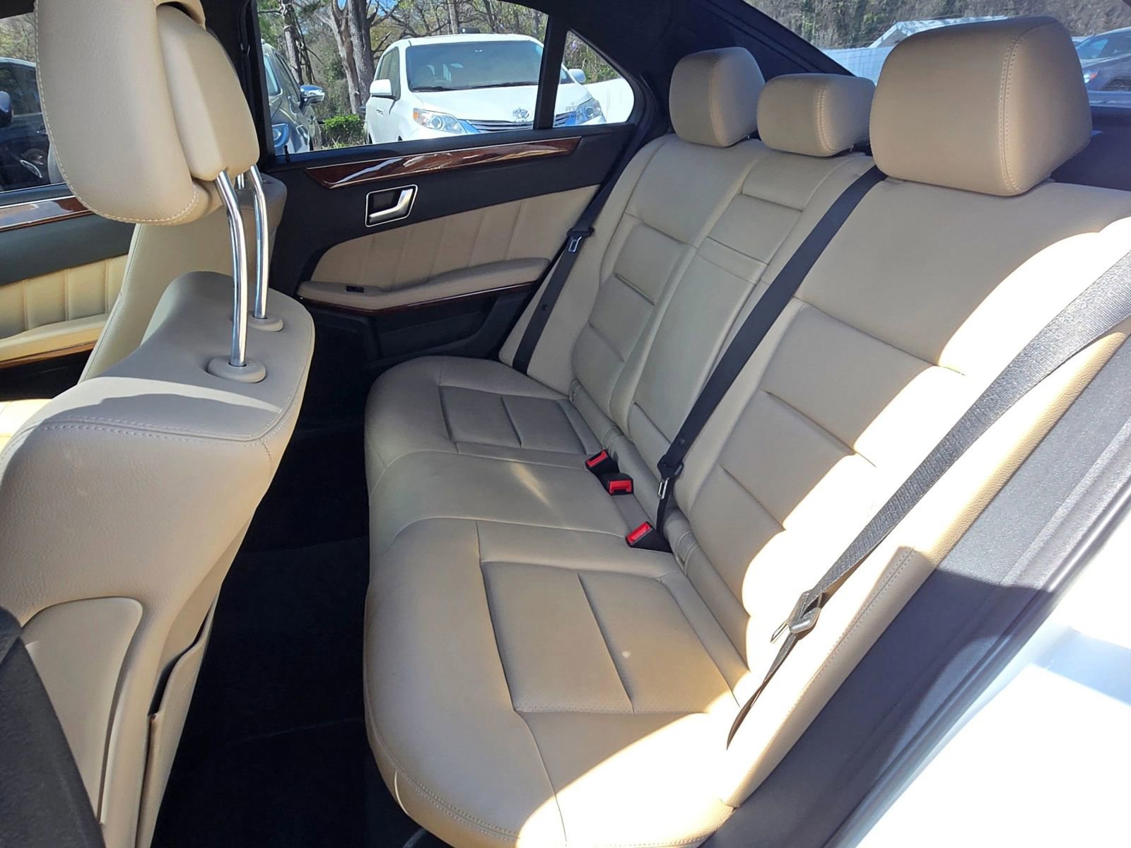 Used 2013 Mercedes-Benz E 350 Sedan image 11