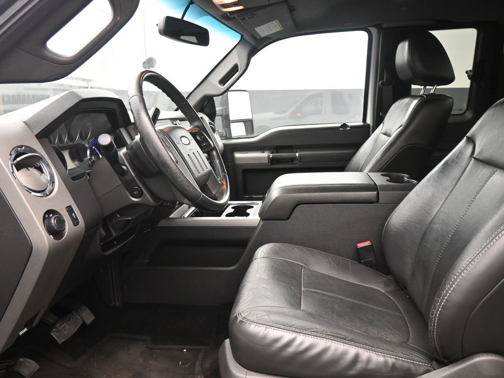 Used 2011 Ford F250 Lariat w/ Lariat Interior Pkg RWD image 14