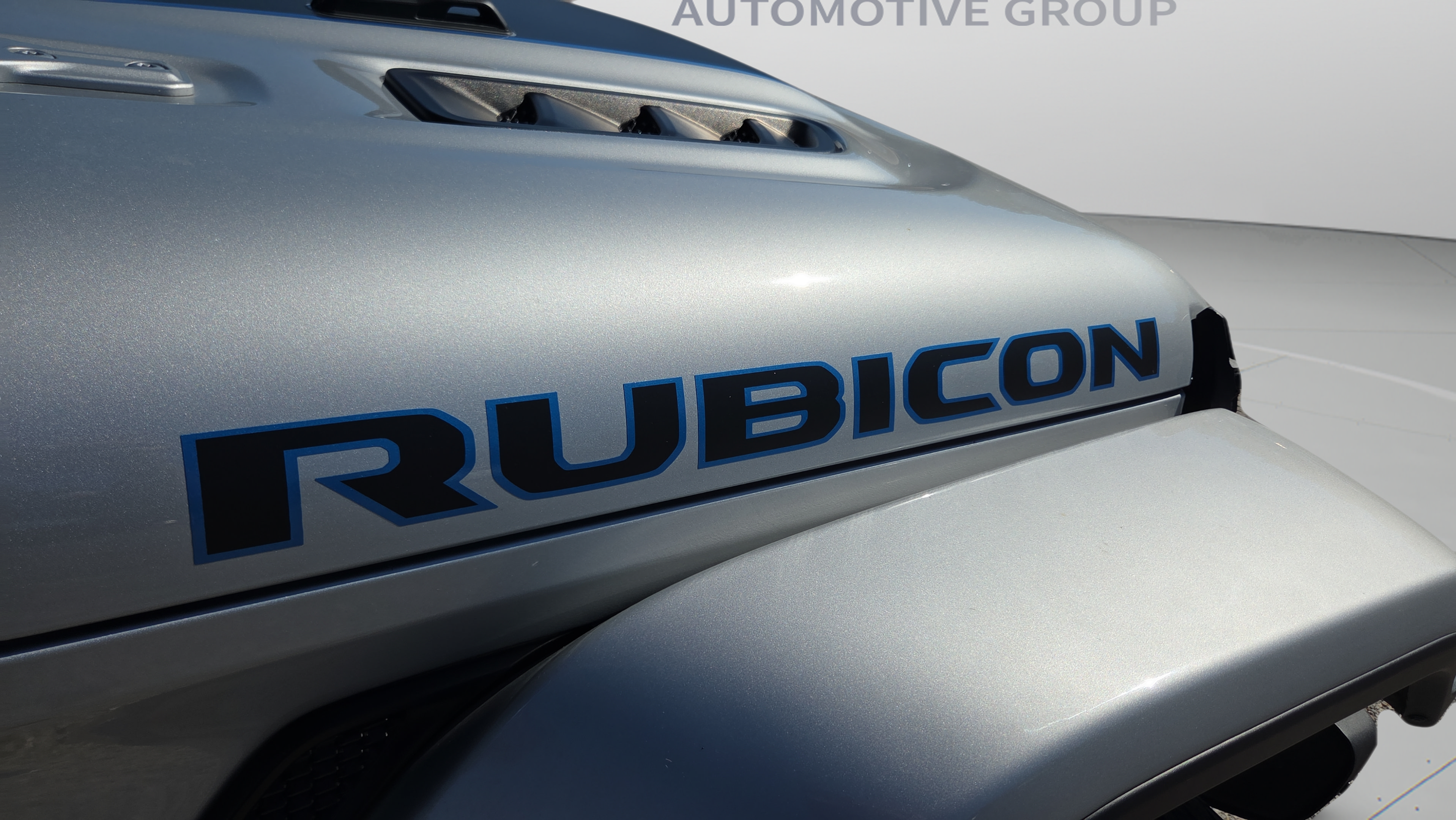 Used 2023 Jeep Wrangler Unlimited Rubicon 4xe w/ Steel Bumper Group AWD/4WD image 34