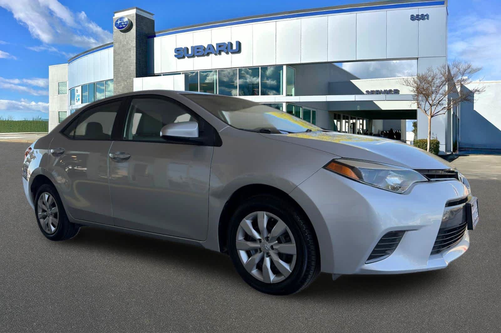 Used 2016 Toyota Corolla LE FWD image 5
