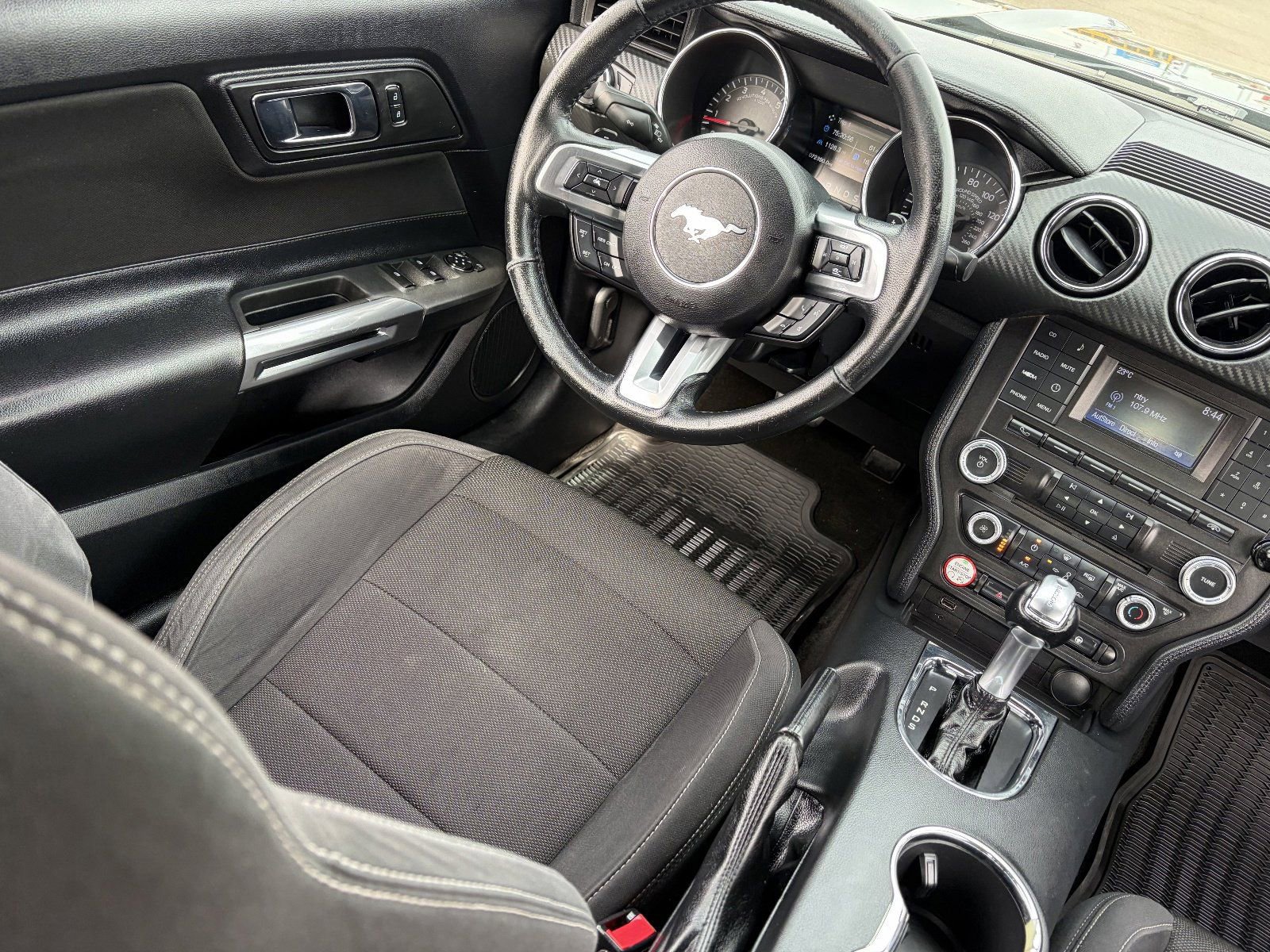 Used 2016 Ford Mustang Convertible image 15