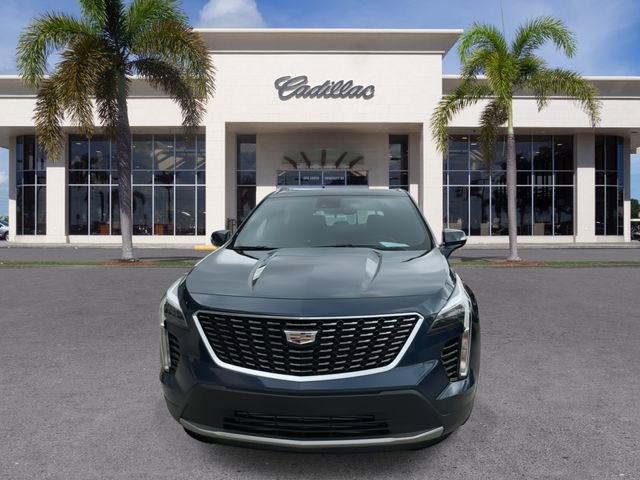 Used 2021 Cadillac XT4 Premium Luxury image 4