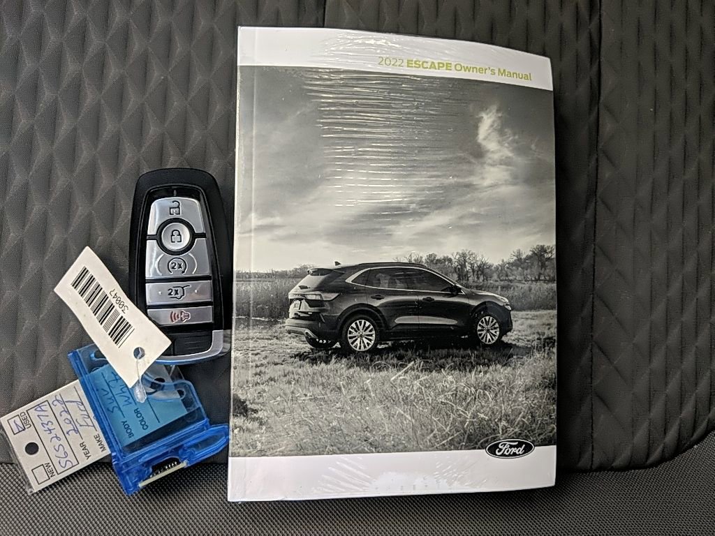 Used 2022 Ford Escape SE w/ Convenience Package image 28