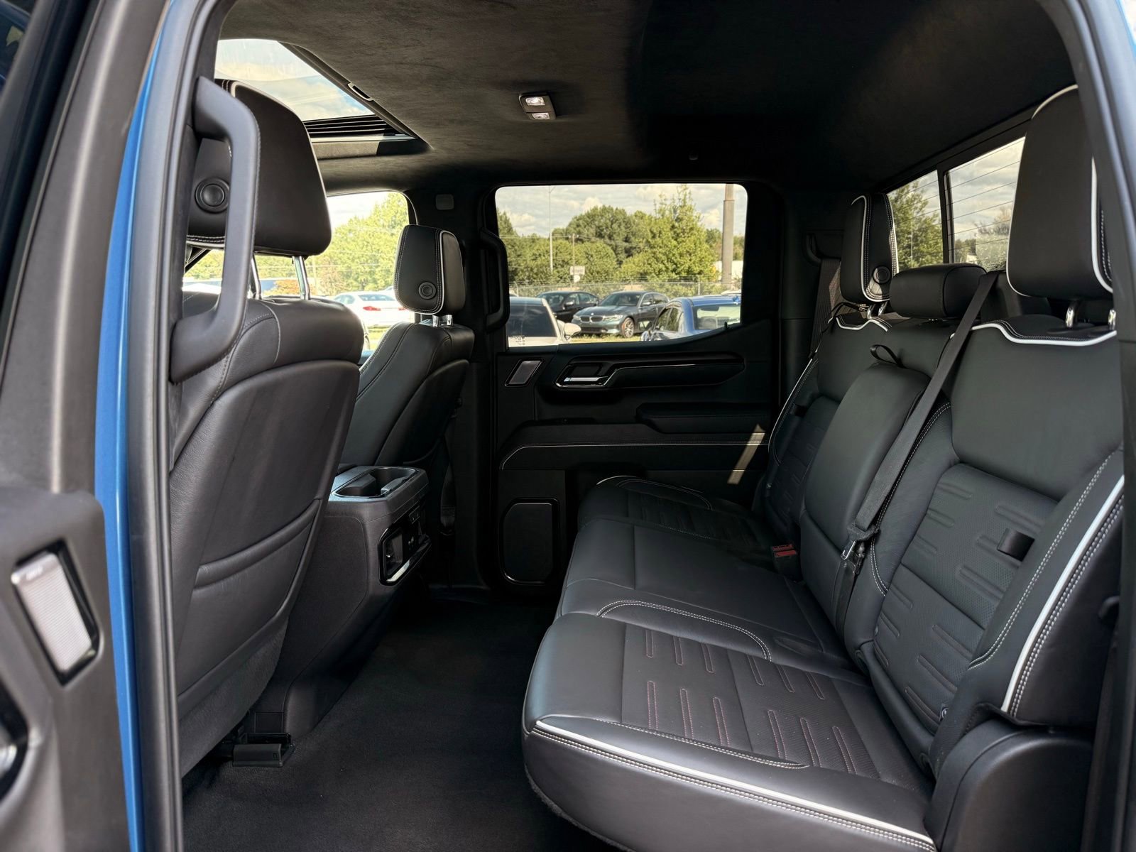 Used 2023 GMC Sierra 1500 AT4X image 23