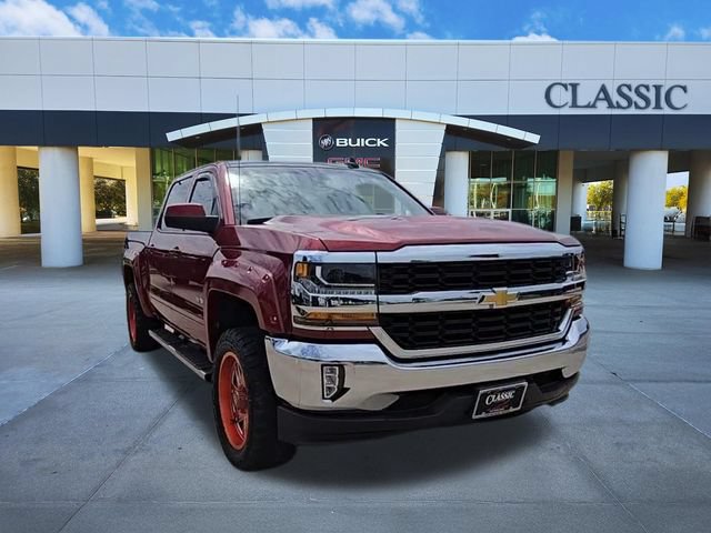 Used 2018 Chevrolet Silverado 1500 LT w/ Texas Edition RWD image 2