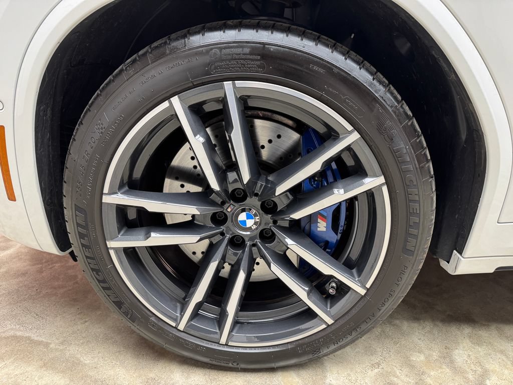 Certified 2025 BMW X4 M w/ Executive Package AWD/4WD image 27