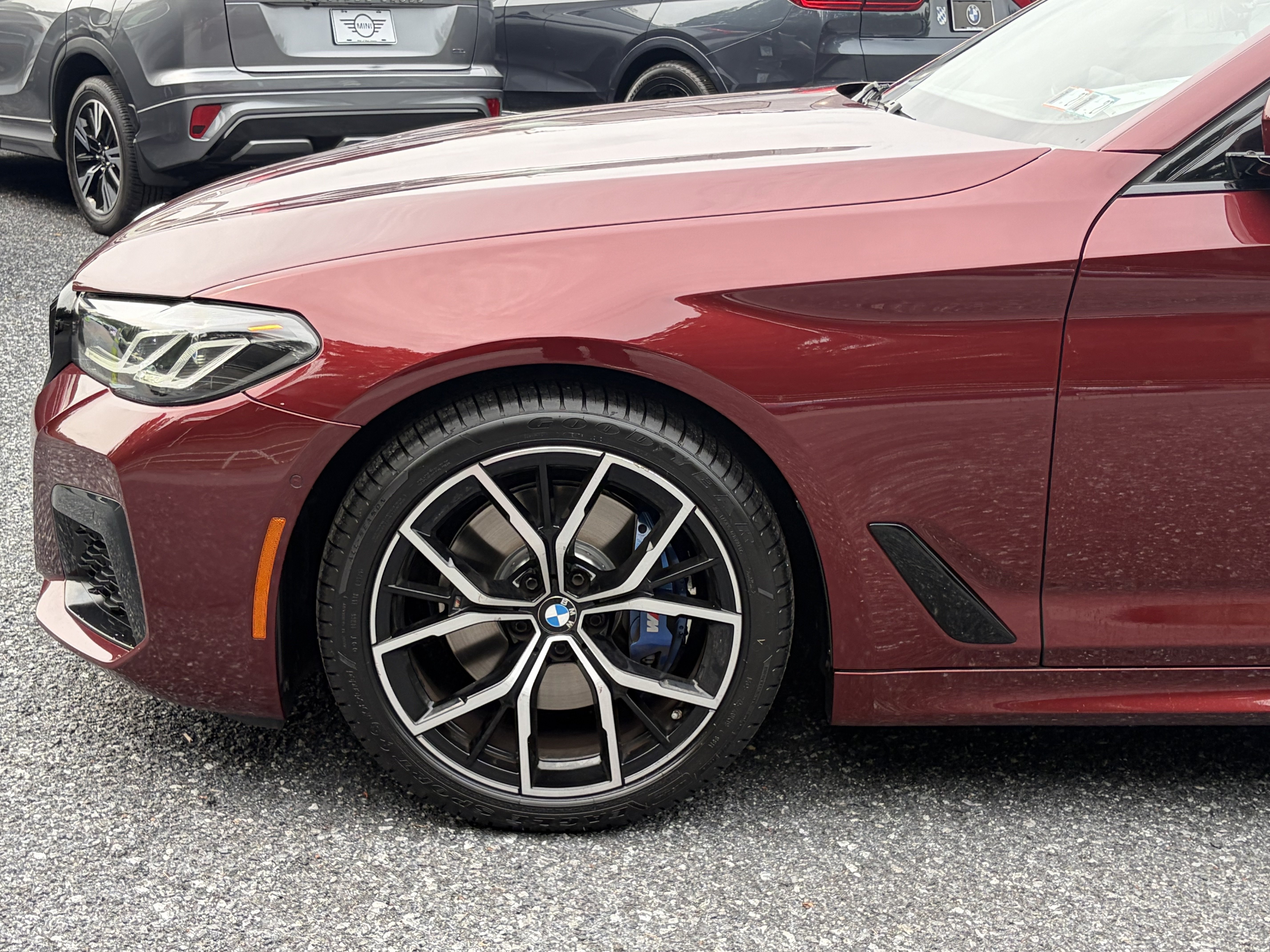 Used 2023 BMW 530i xDrive w/ M Sport Package AWD/4WD image 4