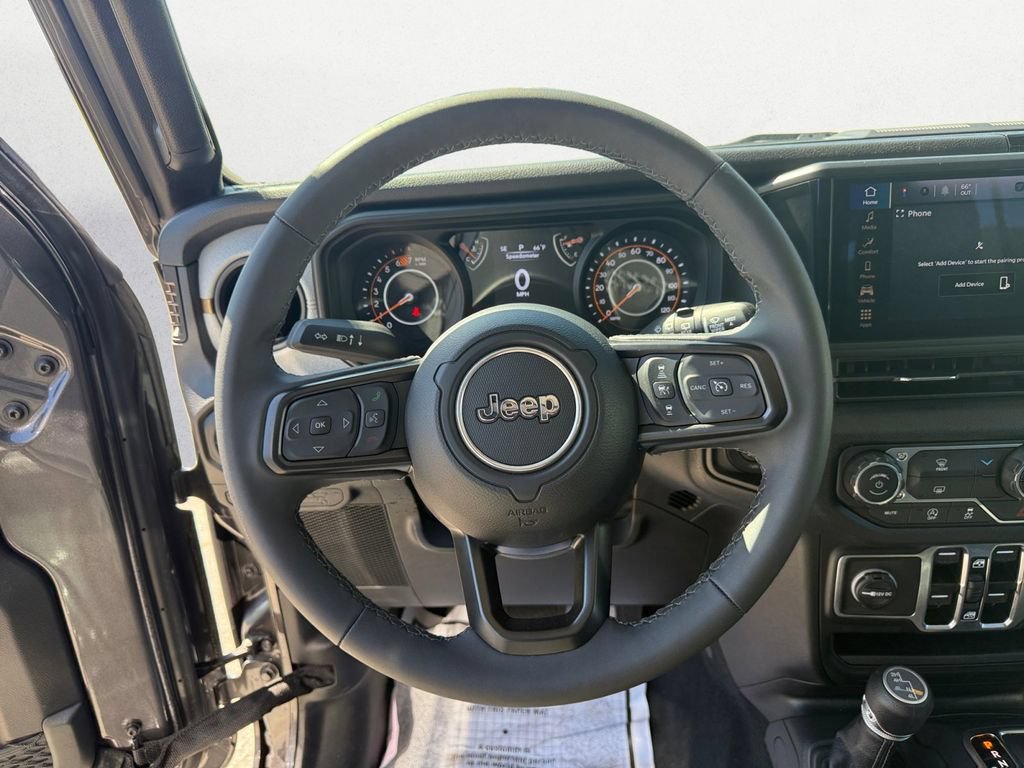 Used 2025 Jeep Wrangler Unlimited Sport AWD/4WD image 12