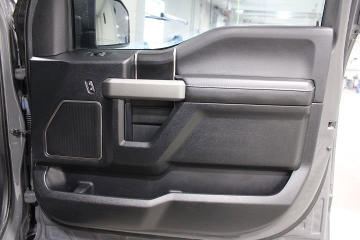 Used 2018 Ford F150 Raptor w/ Equipment Group 802A Luxury image 26