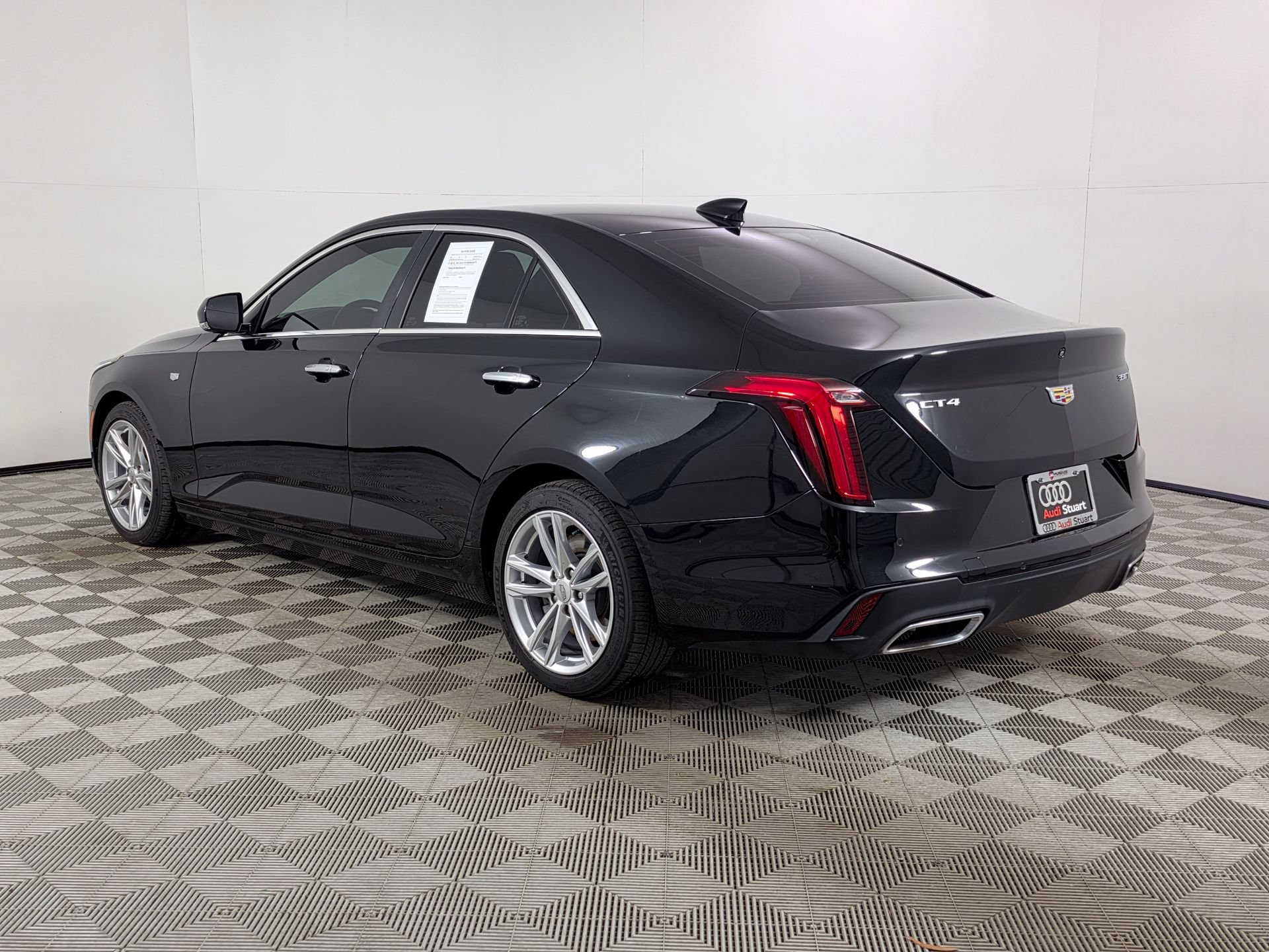 Used 2023 Cadillac CT4 Luxury RWD image 5