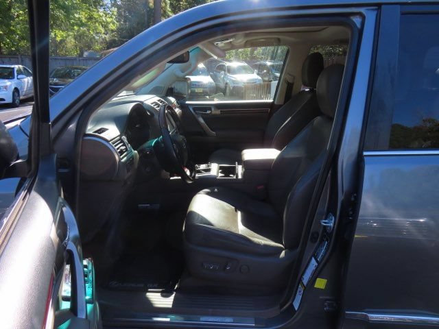 Used 2016 Lexus GX 460 Luxury AWD/4WD image 19